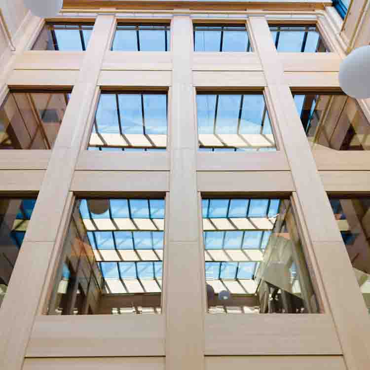 Park central fasadsystem, brandpartier, träpartier, invändiga glaspartier, glastak,